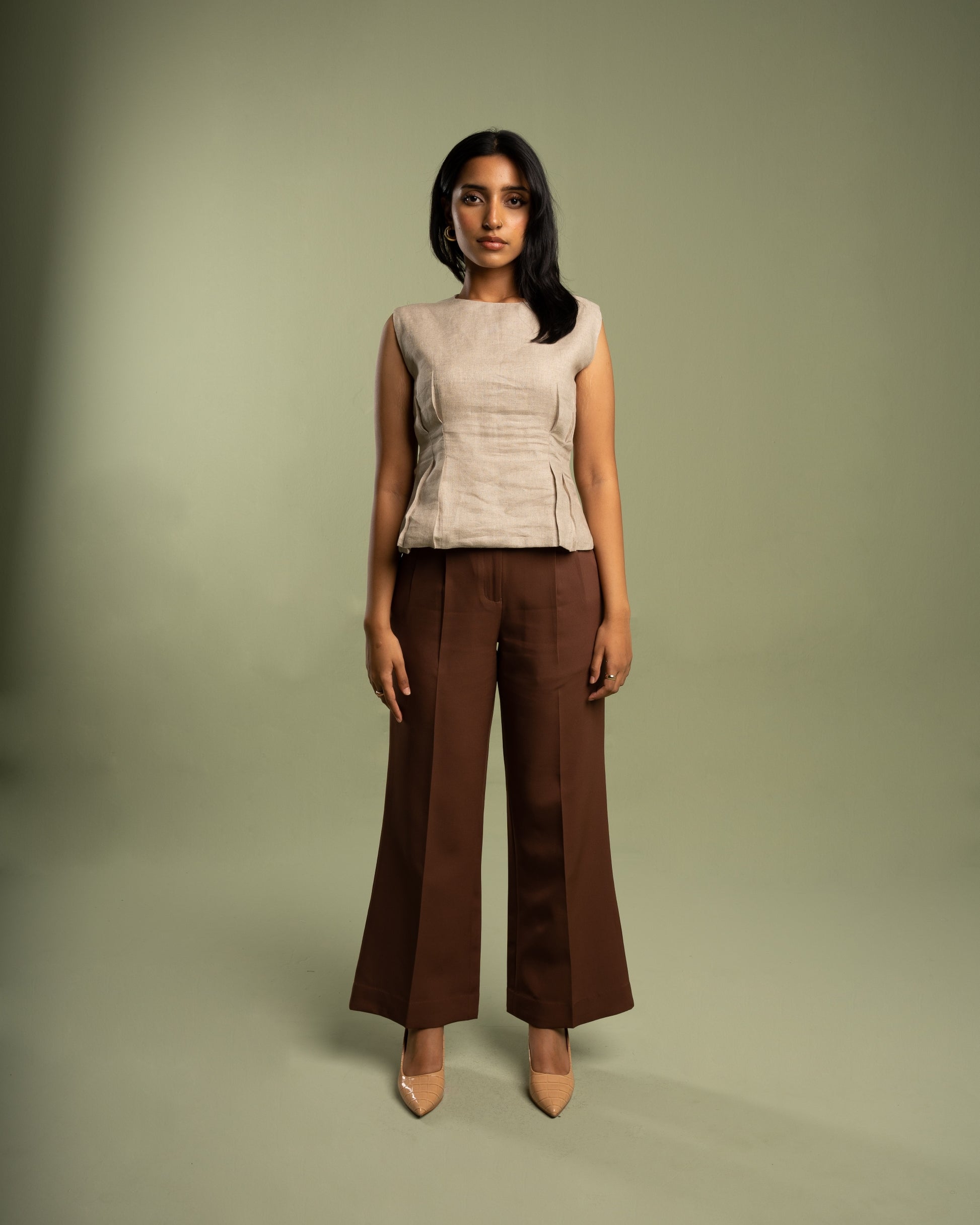 High-waisted Brown Flare cut Pants