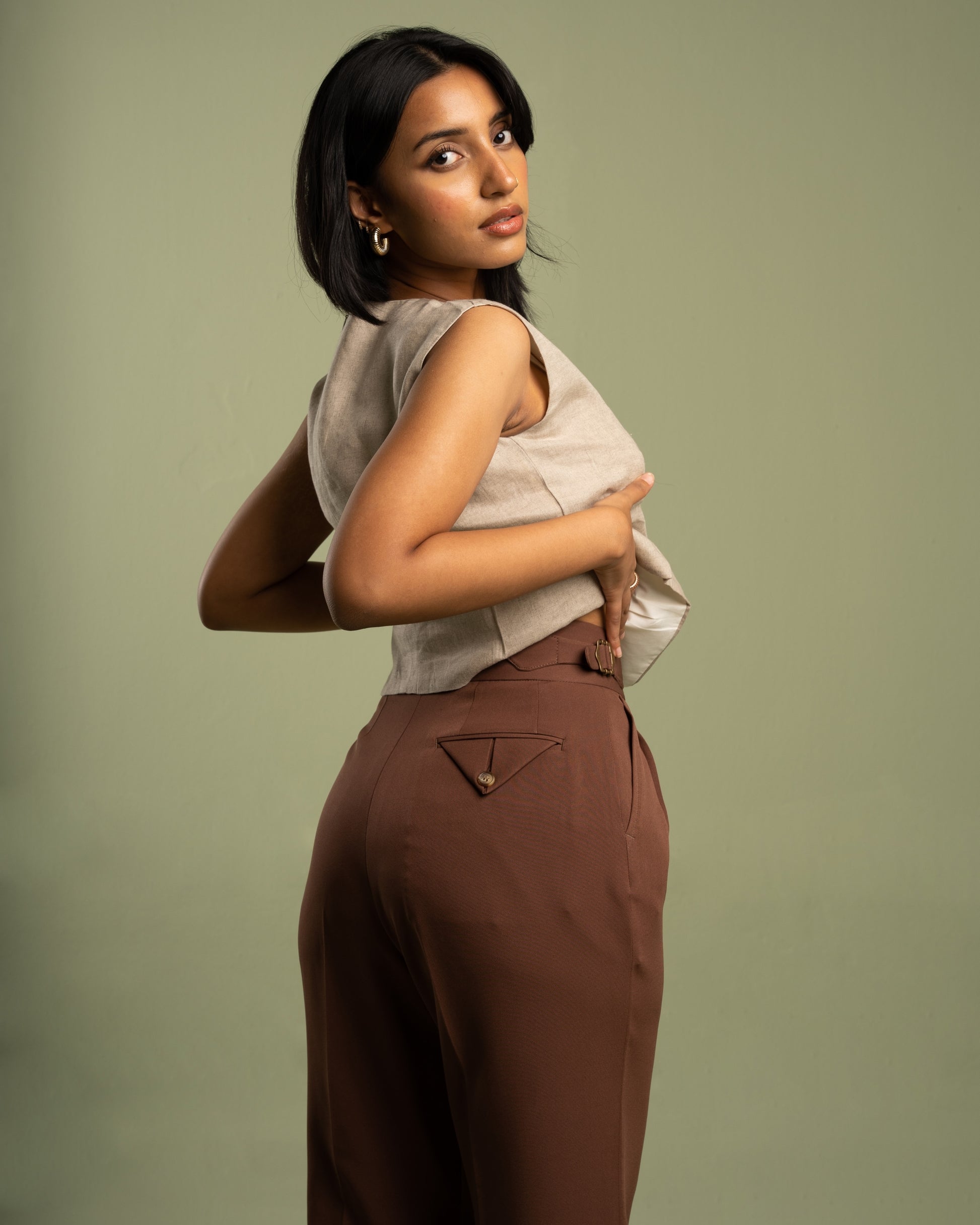 High-waisted Brown Flare cut Pants