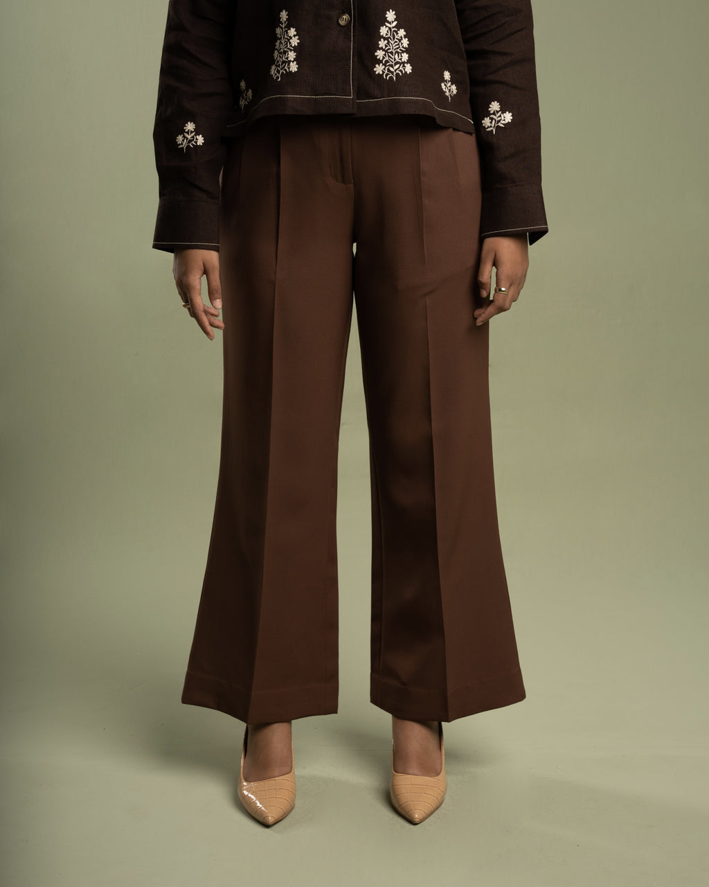 High-waisted Brown Flare cut Pants